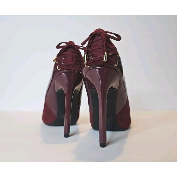GUESS Burgundy Suede Open Toe Patent Leather Lace-Up Back 4.5 In Heel WMN SZ 6.5 - Picture 3 of 9